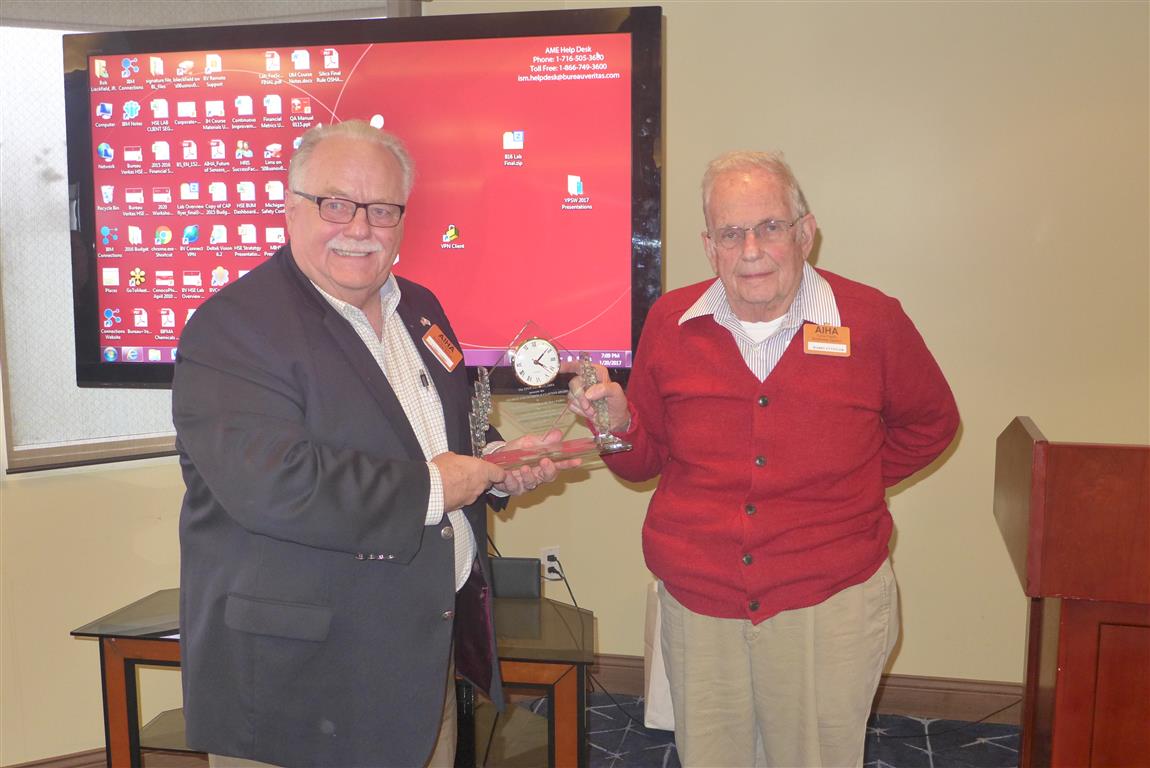 Harry Ettinger recieves Clayton Award from President Larry Gibbs